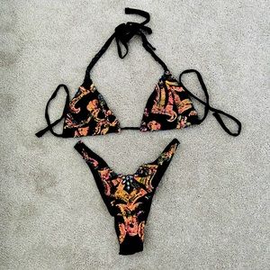Custom String Bikini ✨(fits small)